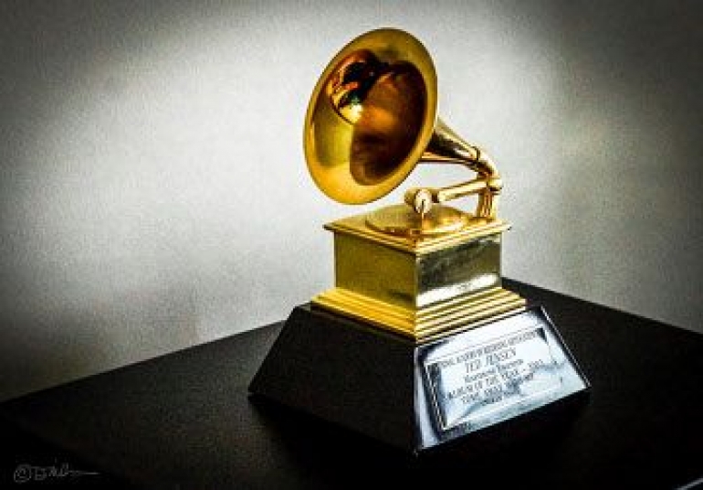 0000103548-26-grammy-award-2002.jpg